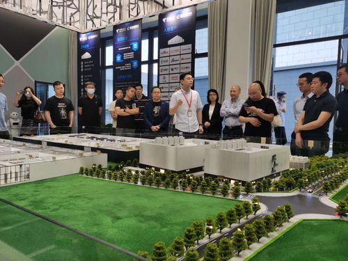 探索智慧城市前沿 電子與物聯(lián)網學院師生赴重慶騰龍兩江數據中心開展觀摩交流